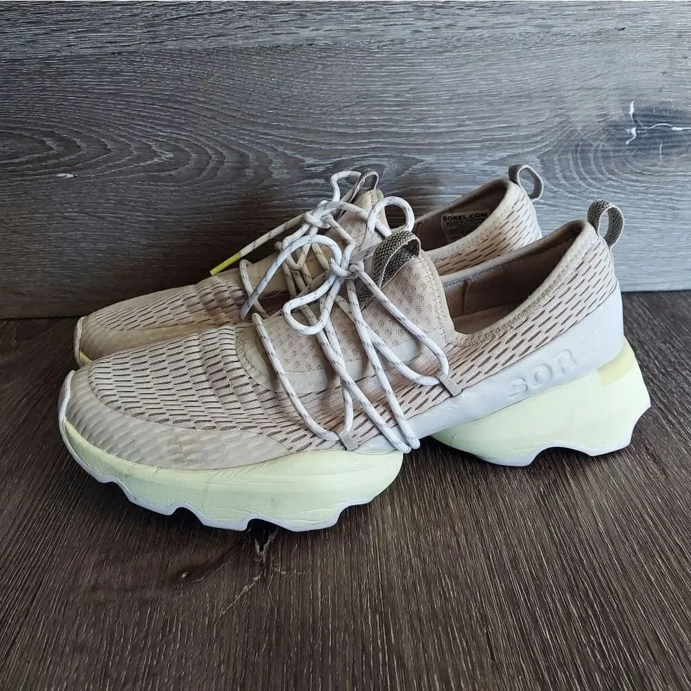 Sorel sleek sporty